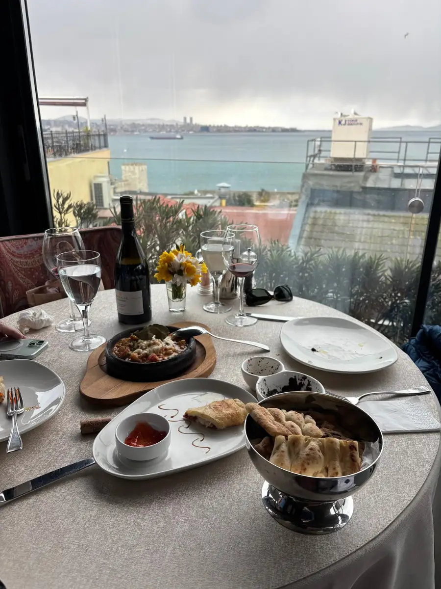 İlyada Restoran fotoğrafı 1